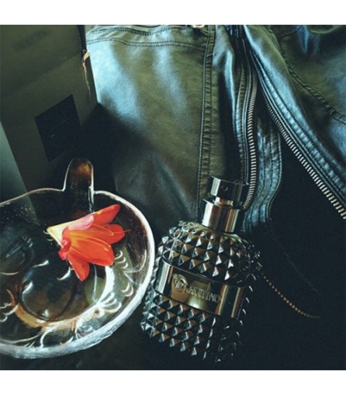 عطر والنتینو یومو اینتنس (Valentino Uomo Intense)