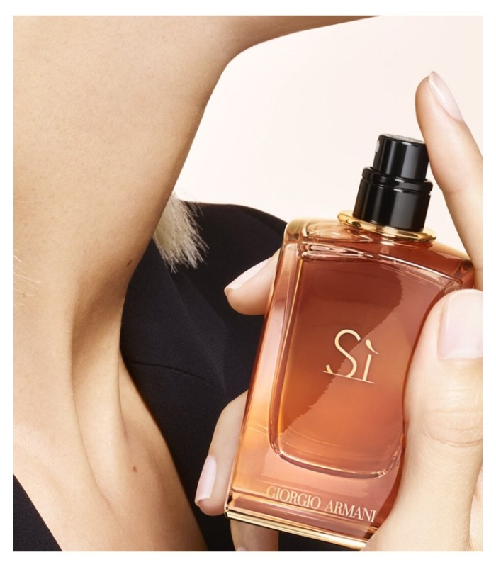 عطر جورجیو آرمانی سی اینتنس (Giorgio Armani Si Intense)