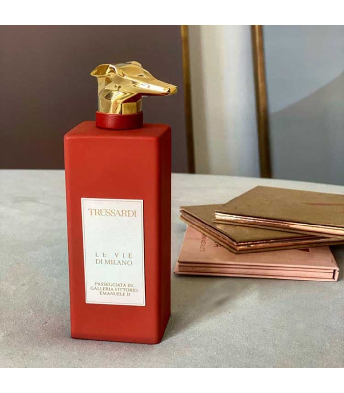 عطر تروساردی پاسگیتا این گالریا ویتوریو امانوئلII  (Trussardi Passeggiata In Galleria Vittorio Emanuele II)