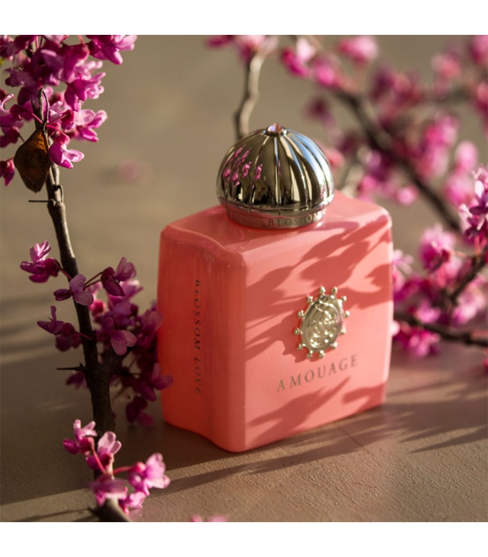 عطر آمواج بلاسم لاو (Amouage Blossom Love)